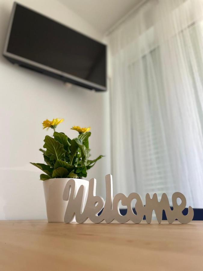 Apartmani Maris II Palit Extérieur photo